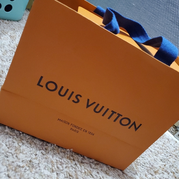 Louis Vuitton belt - Picture 2 of 5